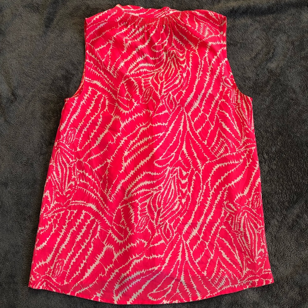 SOLD ❌ Lilly Pulitzer Dahlia Pink Tank Top - Picture 6 of 6